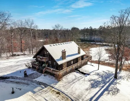 Family Chateau w stream, 12 acres, close to ATV, Snowmobile, trails- Hayward WI