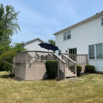 Modern, Spacious, & Convenient 4 BR/3.5 BA Home minutes from golf & shopping