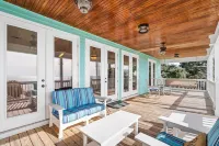 Oceanfront 3Br/2BA. Sleeps 10. Private Beach. Gulf Views. Ocean Springs