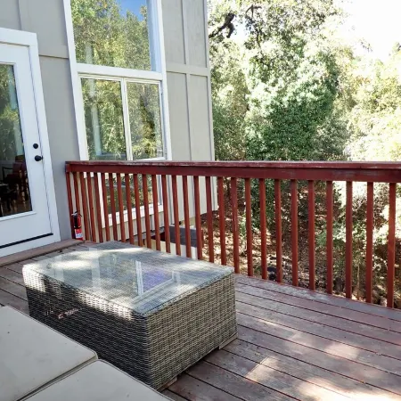 Gorgeous 2Bd + Loft with Deck and Gardens. Soaring 20 ft ceilings, huge windows!