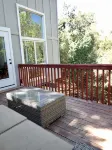 Gorgeous 2Bd + Loft with Deck and Gardens. Soaring 20 ft ceilings, huge windows!
