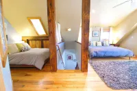 Crested Butte Spring Powder Special! Parking, Pets, Free Shuttle, Downtown!
