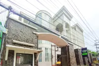 Urbanview Hotel Trisna Tulungagung Hotel dekat Camp Waduk Wonorejo