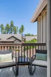 Family-Friendly Flagstaff Retreat w/ Mtn Views, Fireplace, AC, Close to Nau - 4 Sao