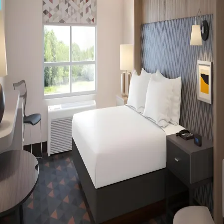 Holiday Inn & Suites ARDEN - ASHEVILLE AIRPORT by IHG