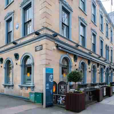 DoubleTree by Hilton Belfast City Ten Square Hotel Exterior
