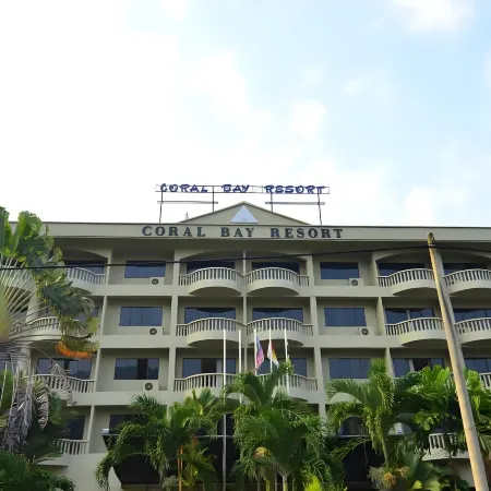 Coral Bay Resort Отели в г. Пангкор