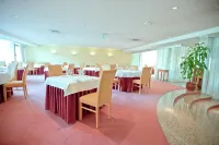Hotel Premium Porto Maia - Morgenmad