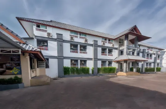 ฟิวเจอร์ เพลซ แมนชั่น อุบล โรงแรมใกล้โรงเรียนนารีนุกูล