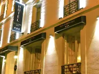 Hotel Arc de Triomphe Etoile Hotels near Avenue des Champs-Élysées