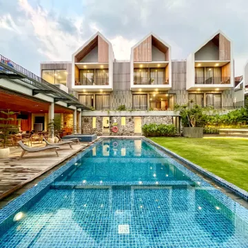 Facade Hotel by Azana