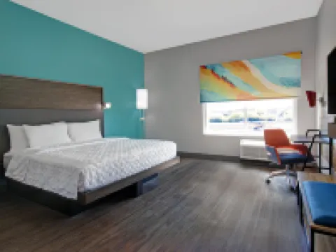 Tru by Hilton Austin Airport Hotels in Montopolis