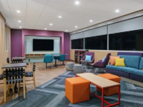 Tru by Hilton Austin Airport Hotels in Montopolis