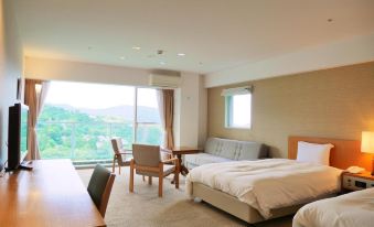 Wisterian Life Club Usami