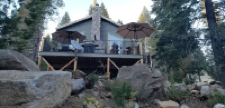Rustic cabin in the Shaver/Huntington lake area