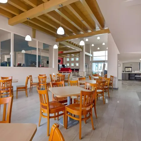 Hotel BeWow Querétaro
