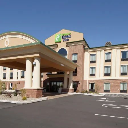 Holiday Inn Express & Suites CLEARFIELD by IHG