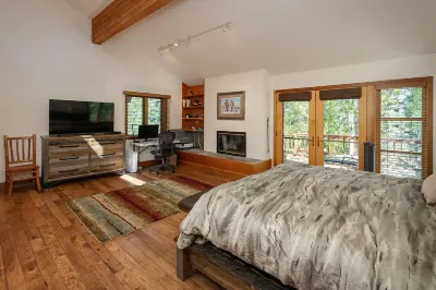 4 Bedroom Northstar World Class Mountain Resort - Ski, Hike, Bike, Wi-Fi! Hotels near Carnelian Bay