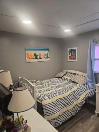 COZY ONE BEDROOM CONDO WITH POOL!  BEACH, RESTAURANTS, BOARDS. NO CLEANING FEE Отели рядом с достопримечательностью «Wildwood Boardwalk»