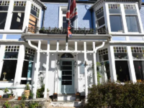 Newberry Beach Lodge Hotels in Ilfracombe