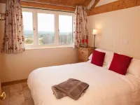 Secluded, family and pet friendly - close to Peppa Pig World and the New Forest 拉姆西住宿飯店