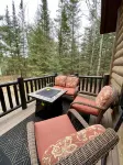 Peaceful RIVER front cabin in the WOODS! Kayak, snowmobile, hike, relax! - Fitnessstudio