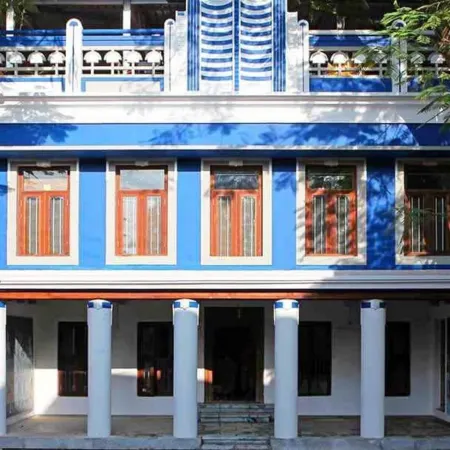 Tanjore Hi Hotel