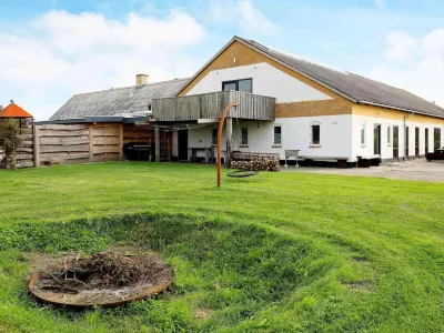 24 Person Holiday Home in Løkken-by Traum  호텔