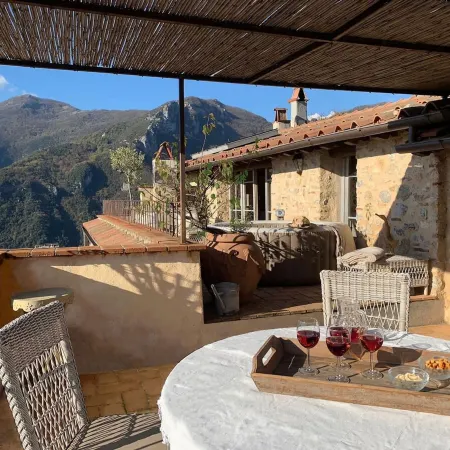 Panorama Toscano with Splendid Sea Views Terrace and Whirlpool