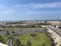 Golden Tulip Muscat - Parking