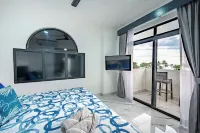 Oz Hotel & Sports Bar Hotels near Spa Sublime