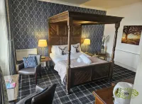 Royal Marine Hotel فنادق في جرينوك