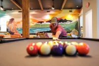 Howzit Hostels Hotels in Maalaea