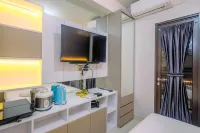 Nice and Comfy Studio Apartment at Transpark Cibubur