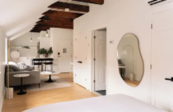 Maison Rasco by Luxury in Transit Hotels near Notre-Dame Basilica of Montreal