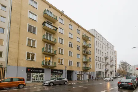 ShortStayPoland Żelazna (B146) Отели рядом с достопримечательностью «Литературный музей имени Адама Мицкевича»