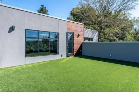 ULTRA LUXE Lafayette Modern House Brand NEW Отели рядом с достопримечательностью «Заказник Хаклберри Ботаник Риджинал»