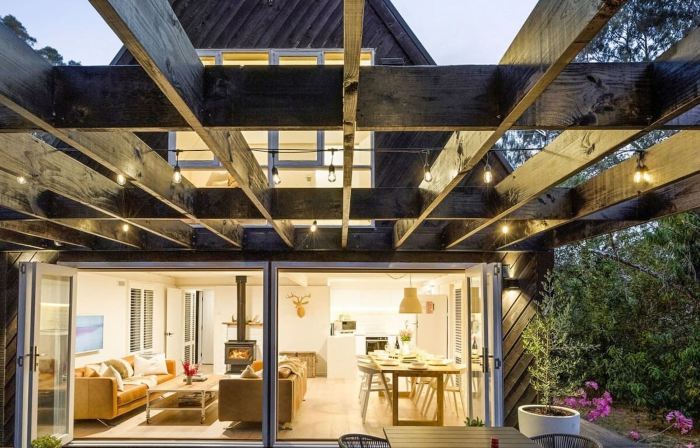 The Coast & Country Cottage