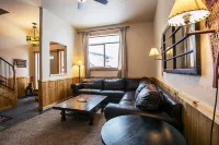 Crystal Springs Chalet Hotels in Sandpoint