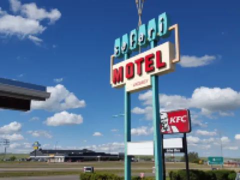 Safari Inn Motel Hotels in Swift Current