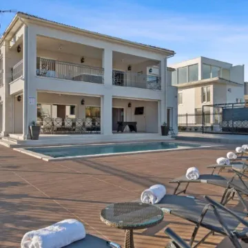 Villa Carolus in Vodice