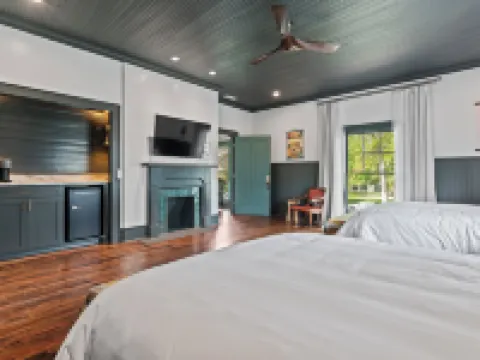 The Opal and West House Hotels in Shelby