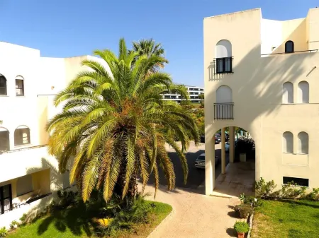 Pool & Beach Two Balconies Alvor Holiday Club Отели в г. Алвор