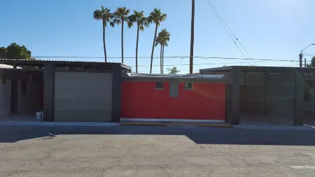 Motel Las Dunas Отели рядом с достопримечательностью «COMPUERTA SHARP»