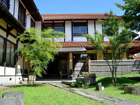 Tabinoyado Asonoyu Отели рядом с достопримечательностью «Hotspring Uchimaki»