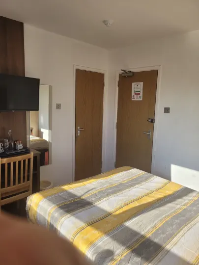 The Gatwick White House Hotel