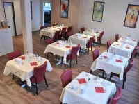 Concorde Hotel Ascot Hotels near Ludenberg