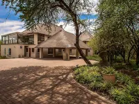 Vaal River Yolo Spaces – Vaal River Bush Lodge Hotels in Northern Free State