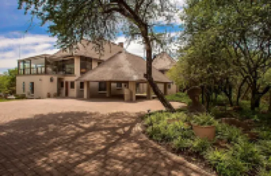 Vaal River Yolo Spaces – Vaal River Bush Lodge