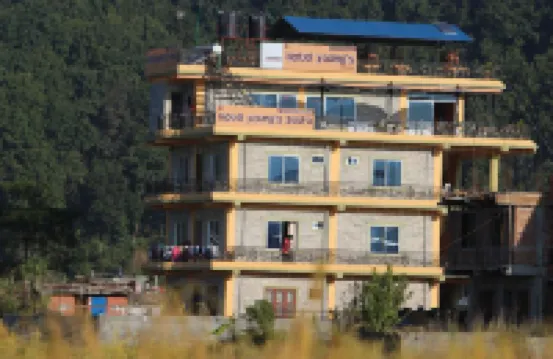 普拉米家庭旅館